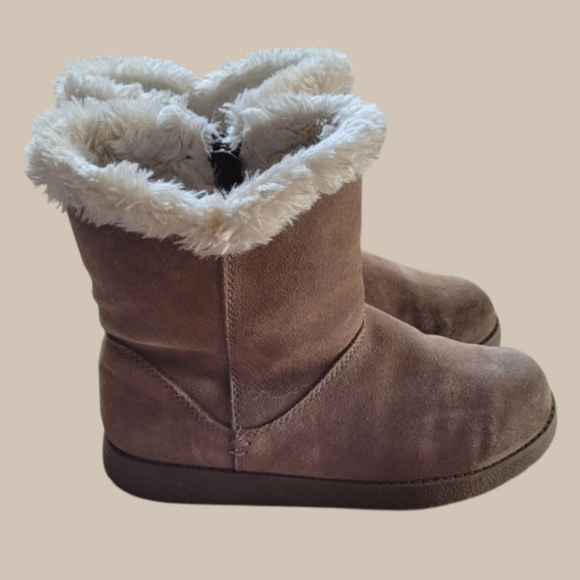 WOMEN'S UNIVERSAL THREAD SHEARLING STYLE BOOTS W/SUEDE & FAUX FUR LINING SZ. 7 - Picture 3 of 6